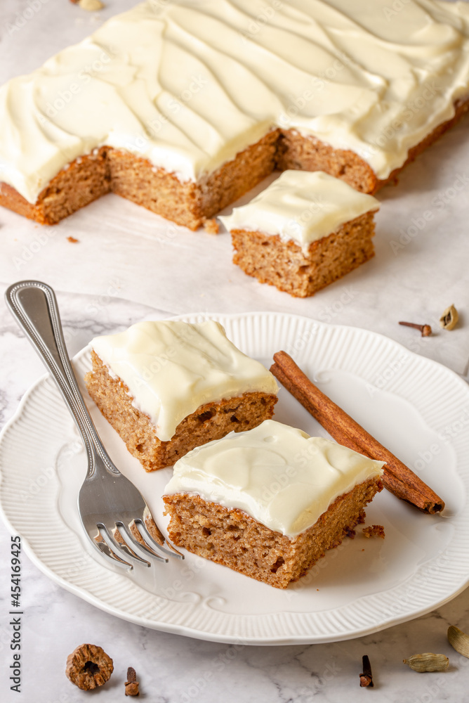 Spice Cake with Frosting Spice Cake with Frosting