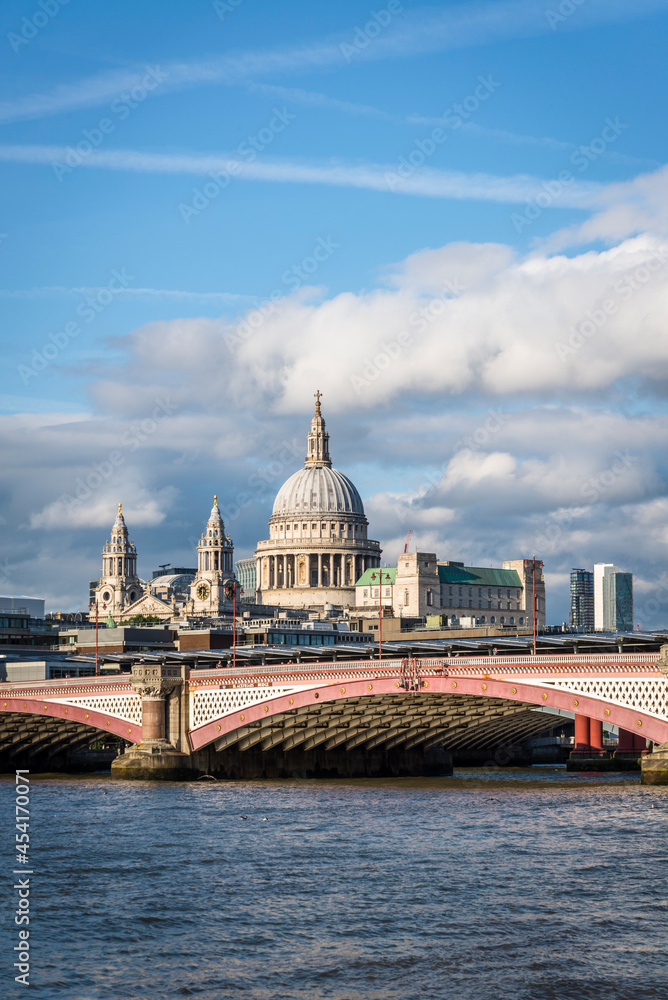 Fototapeta premium View of the City of London with St Paul's Cathedral and Blackfriars Bridge, London, England, UK