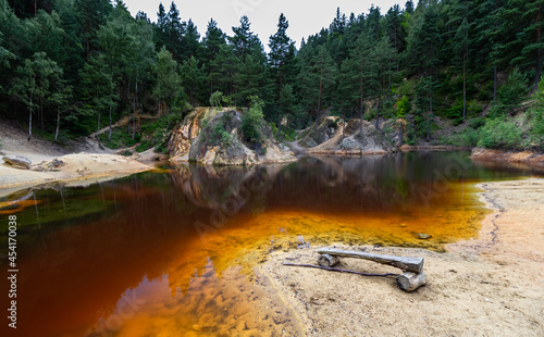 Fototapeta Naklejka Na Ścianę i Meble -  Colourful lakelets in Rudawy Janowickie, Wiesciszowice, lower Silesia, Poland