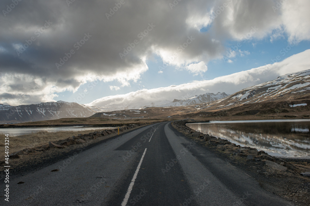 Naklejka premium Island Strasse