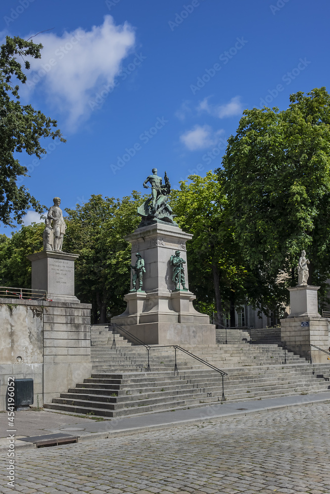 Fototapeta premium Monument to victims (Memorial Guerre de 1870) commemorates residents of Nantes who gave their lives in the Franco-Prussian War (1870-1871). Nantes, Loire-Atlantique, France.