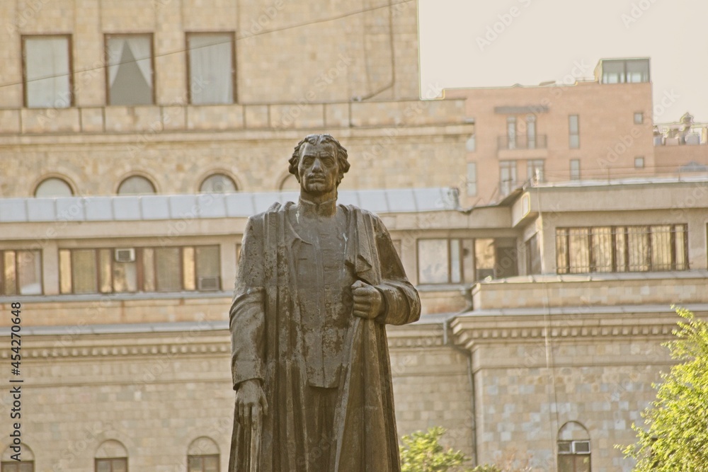 statue of yerevan