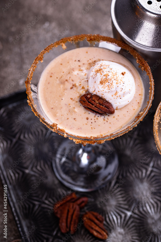 Creamy pecan caramel martini cocktail Creamy pecan caramel martini cocktail