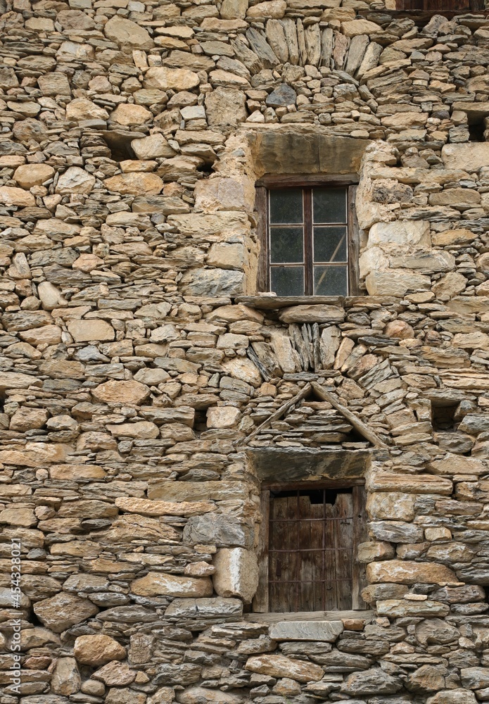 mur de pierre de la Haute Ubaye mur de pierre de la Haute Ubaye