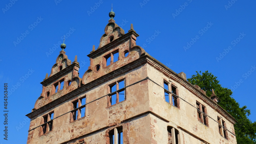 Das alte Kloster Hirsau bei Calw im Schwarzwald mit Marienkapelle St. Peter und Paul und Schlossruine Das alte Kloster Hirsau bei Calw im Schwarzwald mit Marienkapelle St. Peter und Paul und Schlossruine