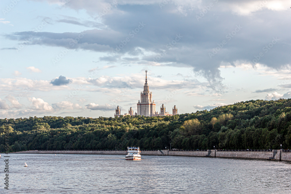 The ship sails along the Moscow river near the Sparrow Hills