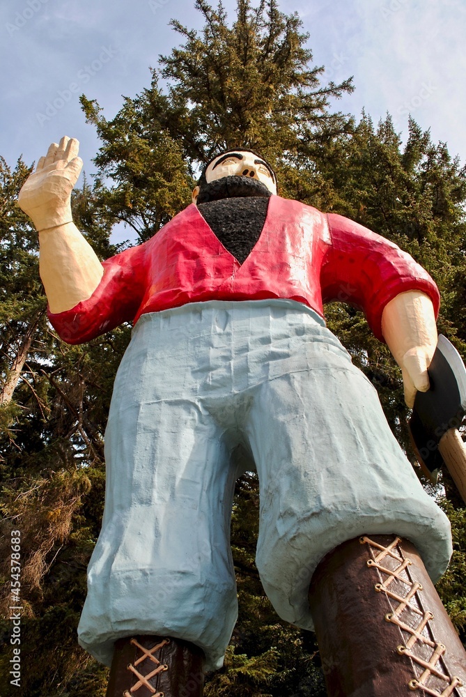 Klamath, California Paul Bunyan statue at Trees of Mystery. 49foot