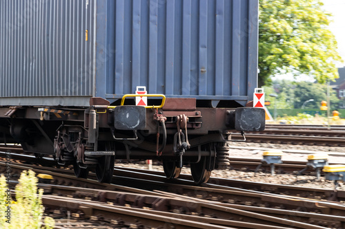 Technik am Güterbahnhof Eisenbahn mit Oberleitung 