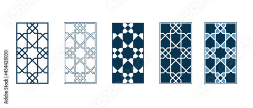 Islamic traditional rosette for greetings cards decoration and design isolated on white background. Vector illustration.