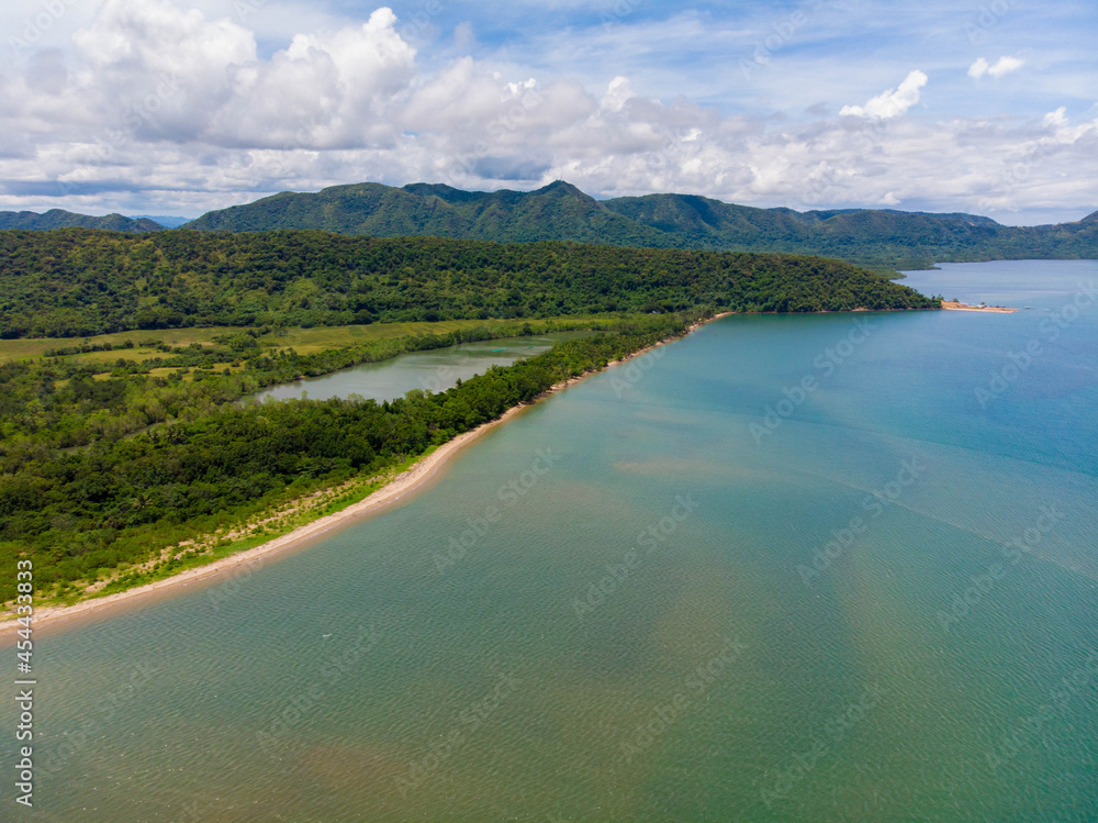 フィリピン、パラワン州のブスアンガ島コロン島周辺をドローンで撮影した空撮写真 Aerial photo taken by drone around Coron Island, Busuanga, Palawan, Philippines. 