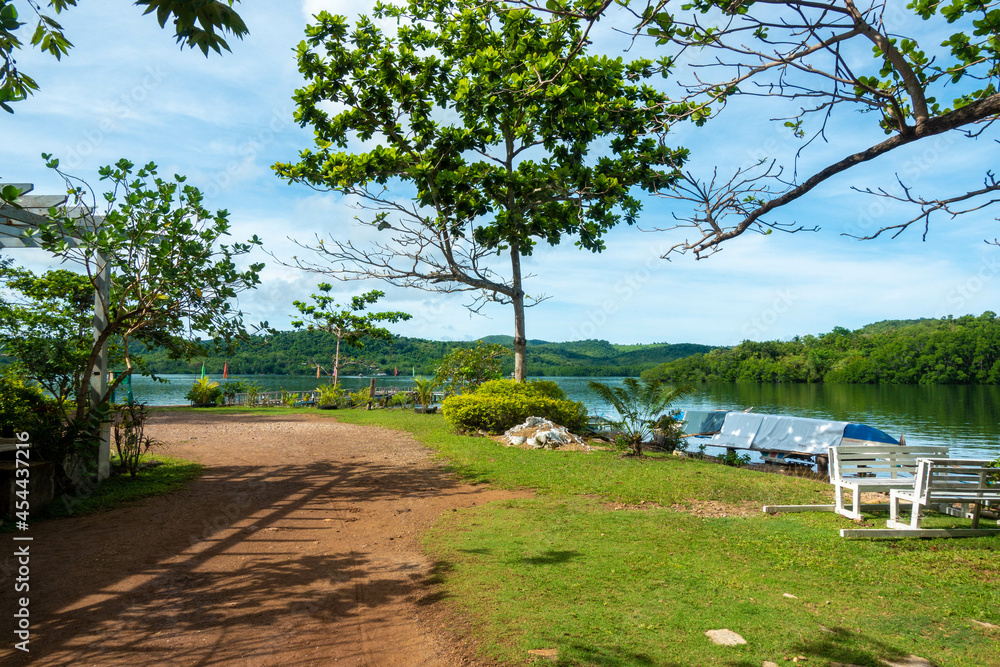 フィリピン、パラワン州のブスアンガ島コロン島周辺の観光名所を旅行する風景 Scenes from a trip around Coron Island, Busuanga, Palawan, Philippines. フィリピン、パラワン州のブスアンガ島コロン島周辺の観光名所を旅行する風景 Scenes from a trip around Coron Island, Busuanga, Palawan, Philippines.