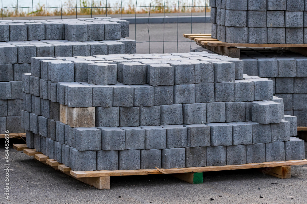 Paletten mit geformten Pflastersteinen Paletten mit geformten Pflastersteinen