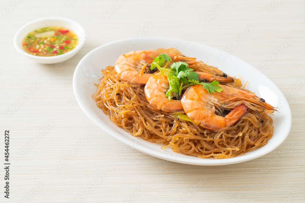 Casseroled or Baked Shrimp with Glass Noodles Casseroled or Baked Shrimp with Glass Noodles