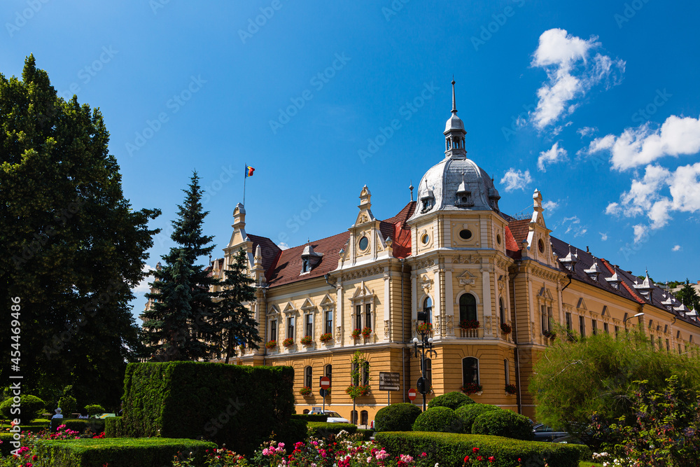 ルーマニア　トランシルヴァニア地方のブラショフにある市庁舎