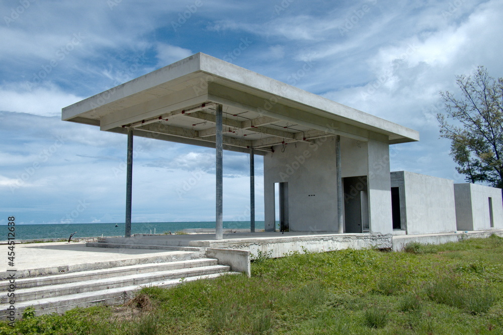 Unfinished precast concrete beach house Unfinished precast concrete beach house