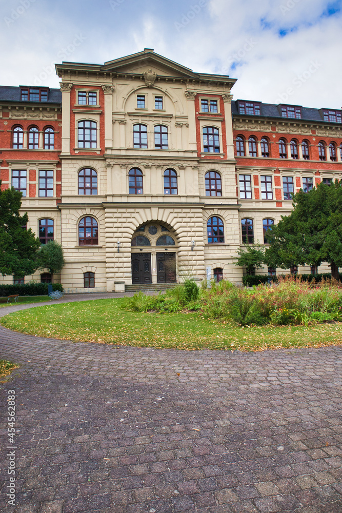 Gebäude der Fachhochschule Anhalt, Hochschule, Schule in Köthen, Sachsen Anhalt, Deutschland