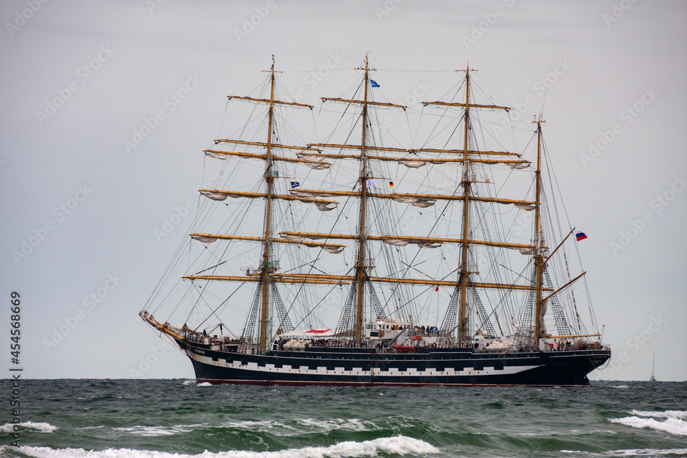 Tall ship at the Hanse Sail in Warnemünde Tall ship at the Hanse Sail in Warnemünde
