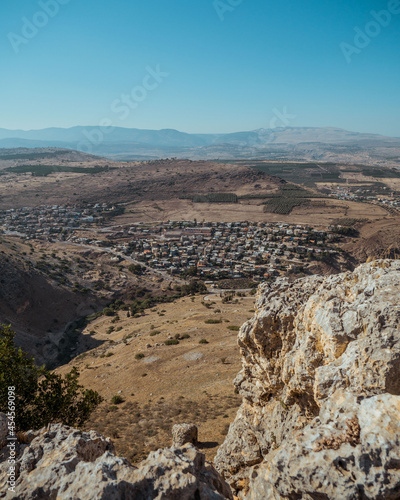 Slika na platnu View from the top of Mount Arbel in Israel