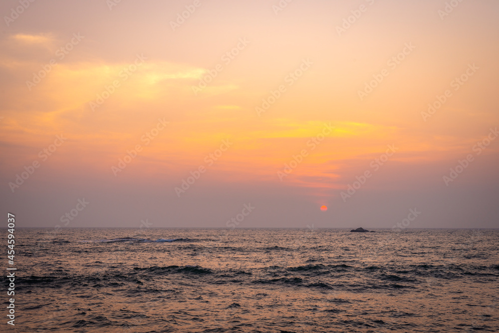Setting sun on Galle coast, Sri Lanka