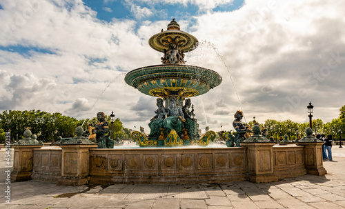 fontaine de paris