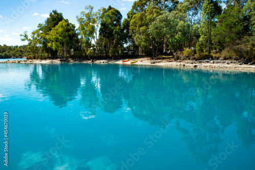 Blue Lake (Black Diamond Lake) ブラックダイアモンドレイク 西オーストラリア州