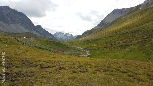 Abula Pass in den Schweizer Alpen photo