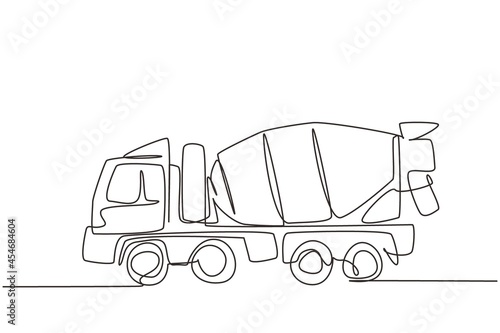 Single continuous line drawing Concrete mixer truck with view from side. Heavy automobile. Auto in flat design. Children's toy mixer truck. Dynamic one line draw graphic design vector illustration
