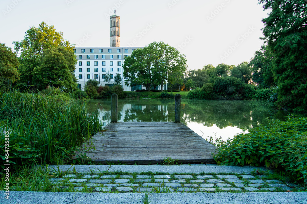 Bürgerpark, Braunschweig, Teich, Wasserturm, Steg , im Abendlicht