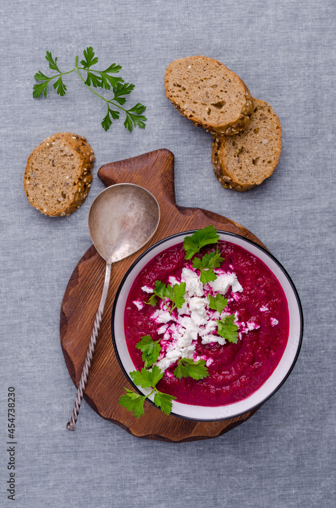 Beet cream soup with feta Beet cream soup with feta