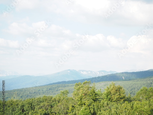 十勝岳望岳台からの美しい山の風景