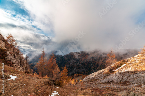 Trekking in a cloudly autumn day in the Dolomiti Friulane, Friuli-Venezia Giulia © zakaz86
