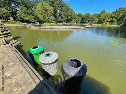 Photography Severe flooding in Central Park as the lake overflowed into the plaza surrounding Bethesda Fountain during Hurricane Ida