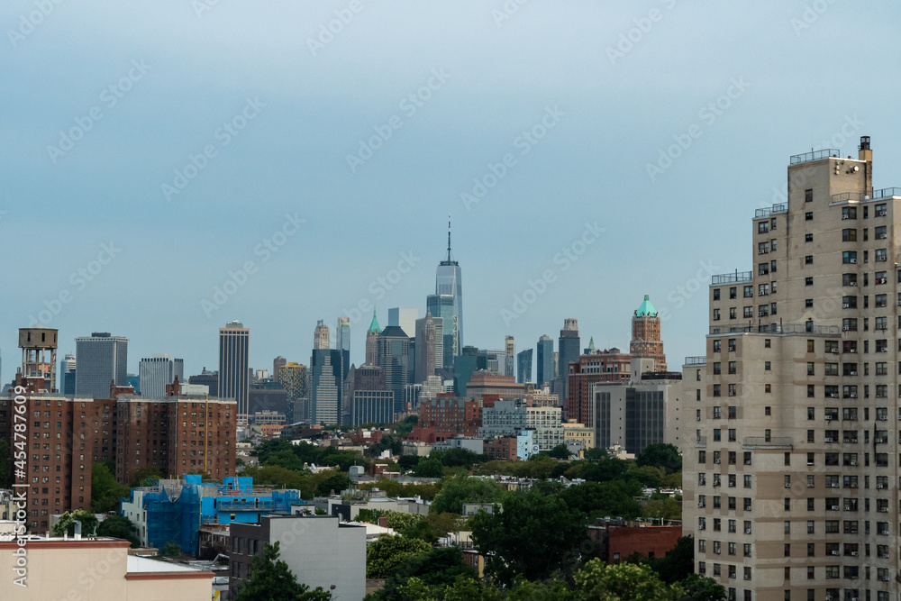 The rooftops of Brooklyn and the skyscrapers of Manhattan The rooftops of Brooklyn and the skyscrapers of Manhattan