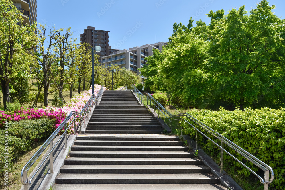 住宅街の階段。Stairs in a residential area.