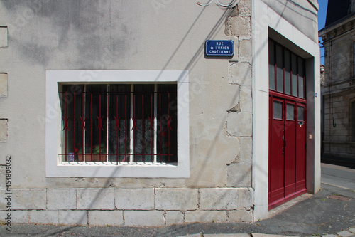 alley and building (warehouse ?) in luçon in vendée (france)  photo