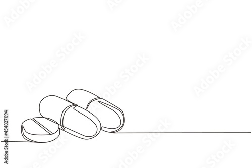 Single one line drawing set of pills and capsules isometric icon. painkillers, antibiotics, vitamins and aspirin. Medical pills icon. Modern continuous line draw design graphic vector illustration