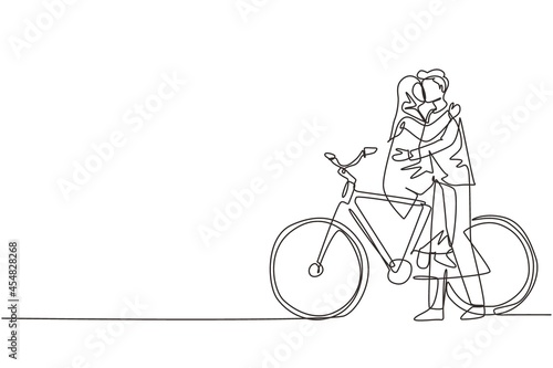 Continuous one line drawing young loving Arabian couple sitting on bicycle and kissing. Romantic human relations, love story, newlywed family in honeymoon traveling adventure. Single line draw design