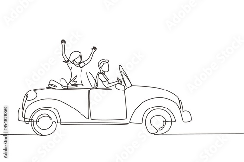Single continuous line drawing newly married couple groom in vehicle. Happy man and woman riding wedding car. Married couple romantic relationship. One line draw graphic design vector illustration
