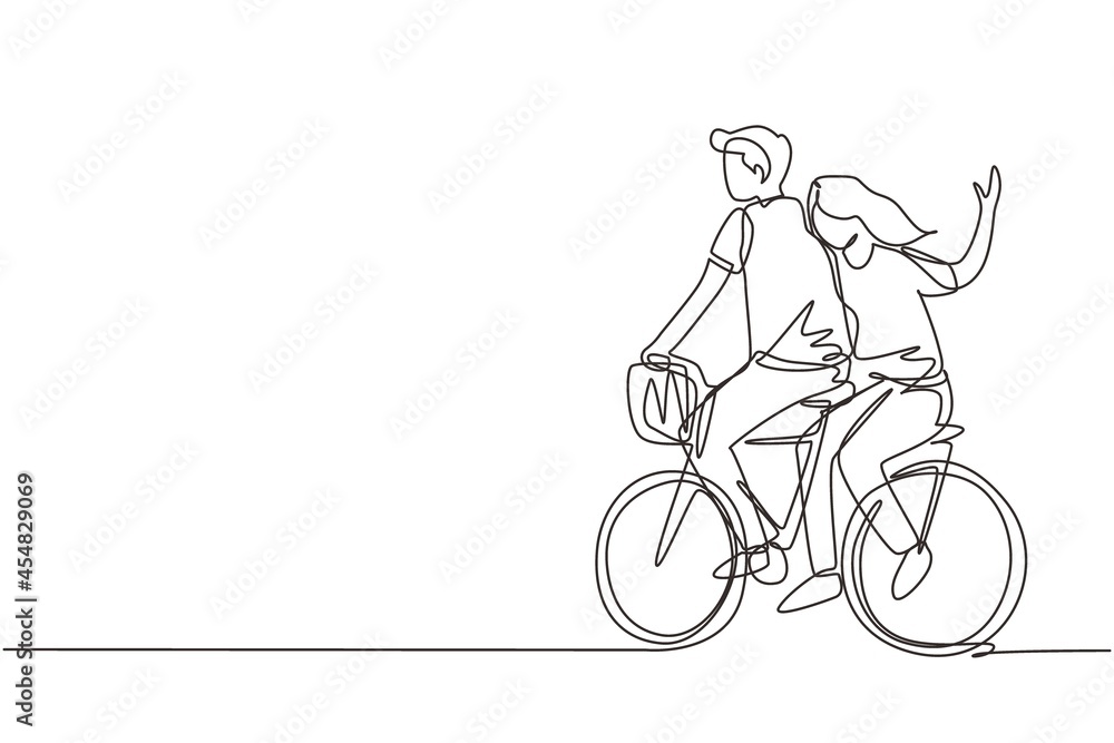 Fototapeta premium Continuous one line drawing romantic couple having fun on date riding bicycle. Back view of romantic teenage couple ride bike. Young man and woman in love. Single line draw design vector graphic