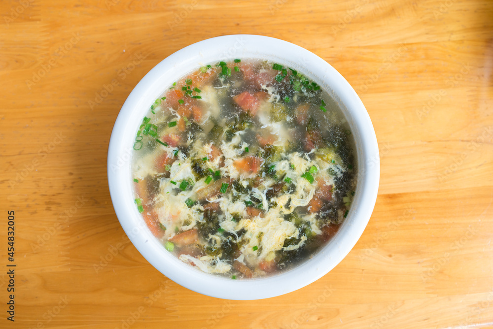Popular and classic Chinese Sichuan home-cooked dish-Tomato, Egg, Seaweed Soup