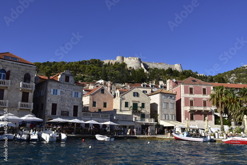 miasto Hvar, Dalmacja, Chorwacja, wyspa, wakacje, zwiedzanie
