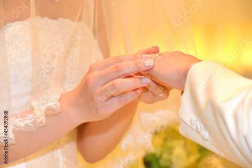 結婚式の指輪の交換