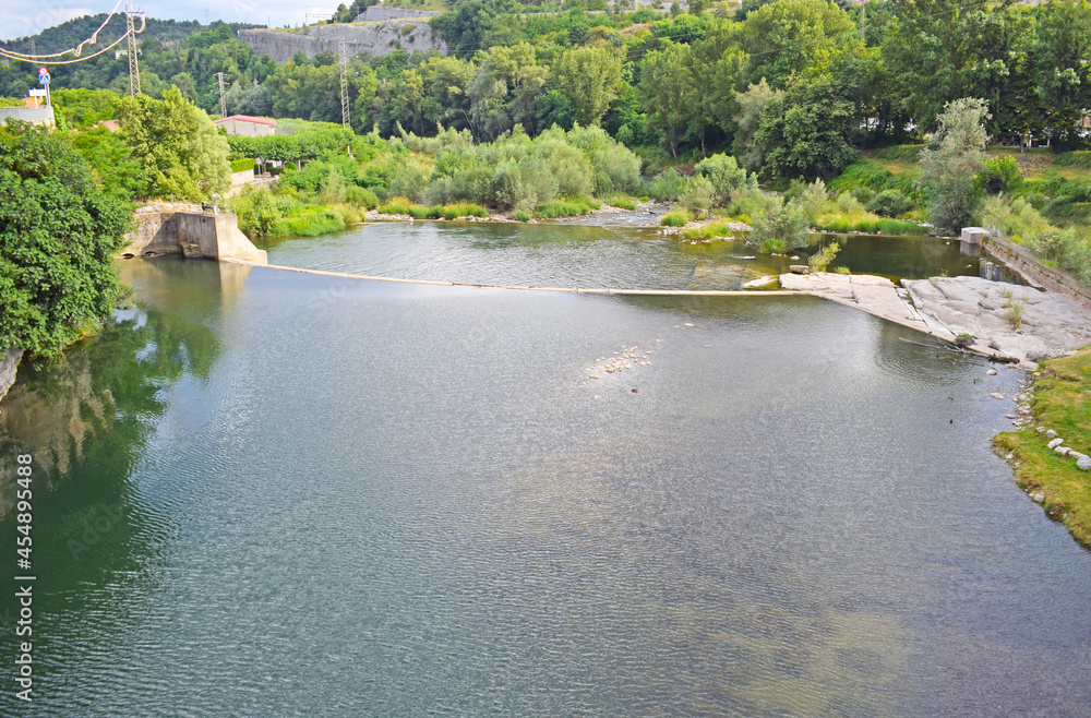 Φωτογραφία Rio Ter a su palo por San Quirze de Besona Barcelona España