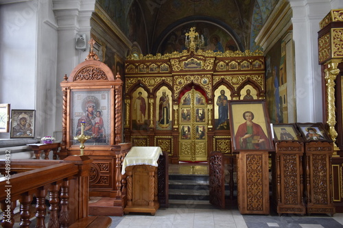 iconostasis in the orthodox church