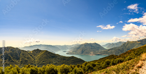 dall'alto 02 - vista panoramica delle vallate e dei laghi di Como e Lugano photo