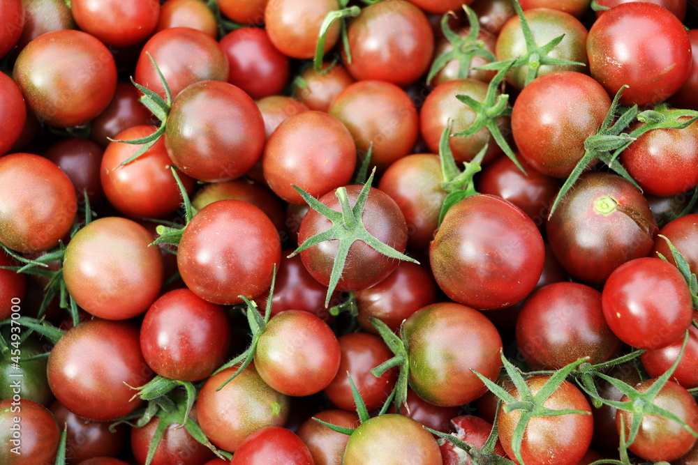Cherry black tomatoes for background, cherry tomatoes for wallpaper Cherry black tomatoes for background, cherry tomatoes for wallpaper