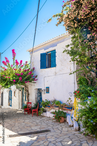 Dans l ancien village de Afionas