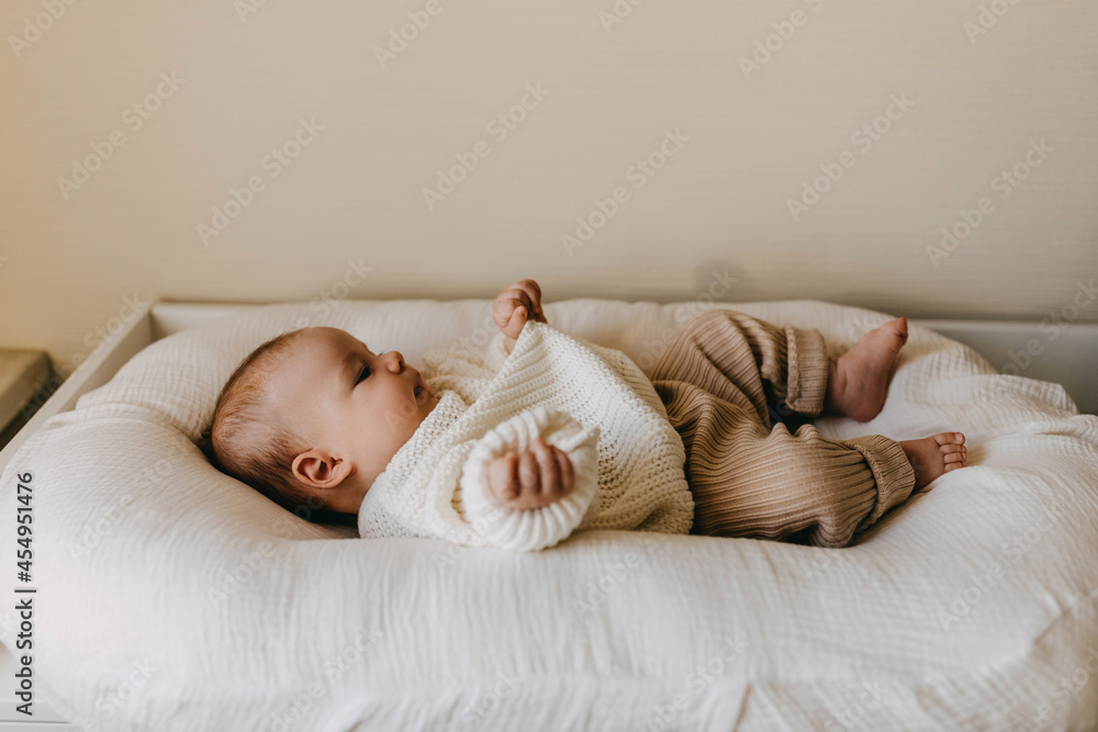 Knitted sales baby nest
