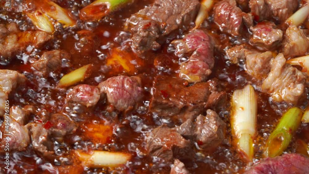 Roasted small potatoes with beef sauce Roasted small potatoes with beef sauce