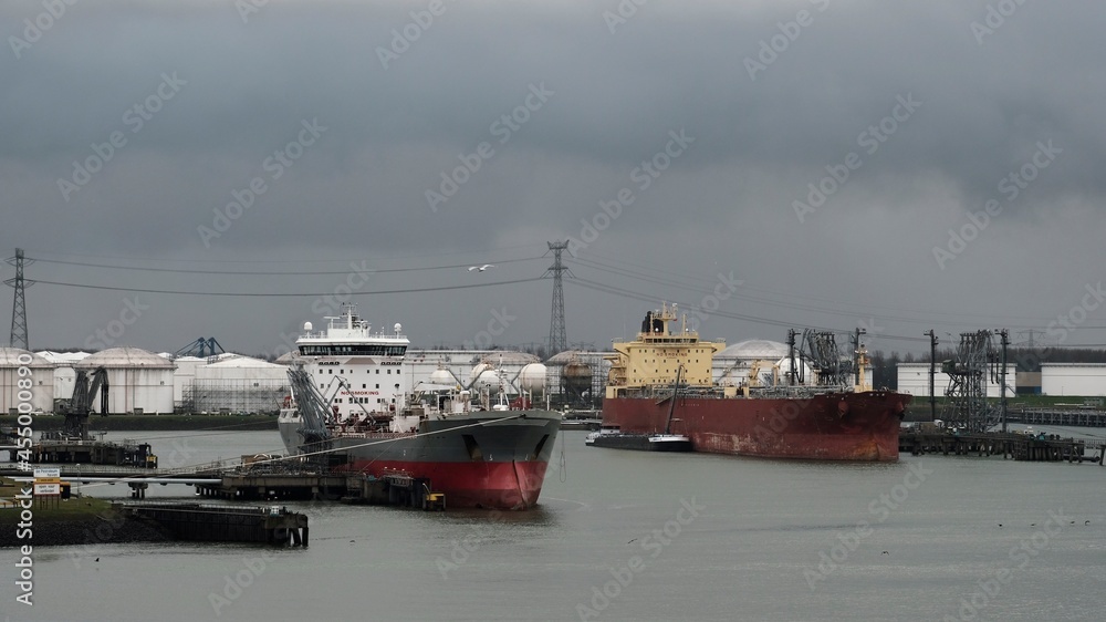 Tankers alongside Petroleumhaven in the port of Rotterdam